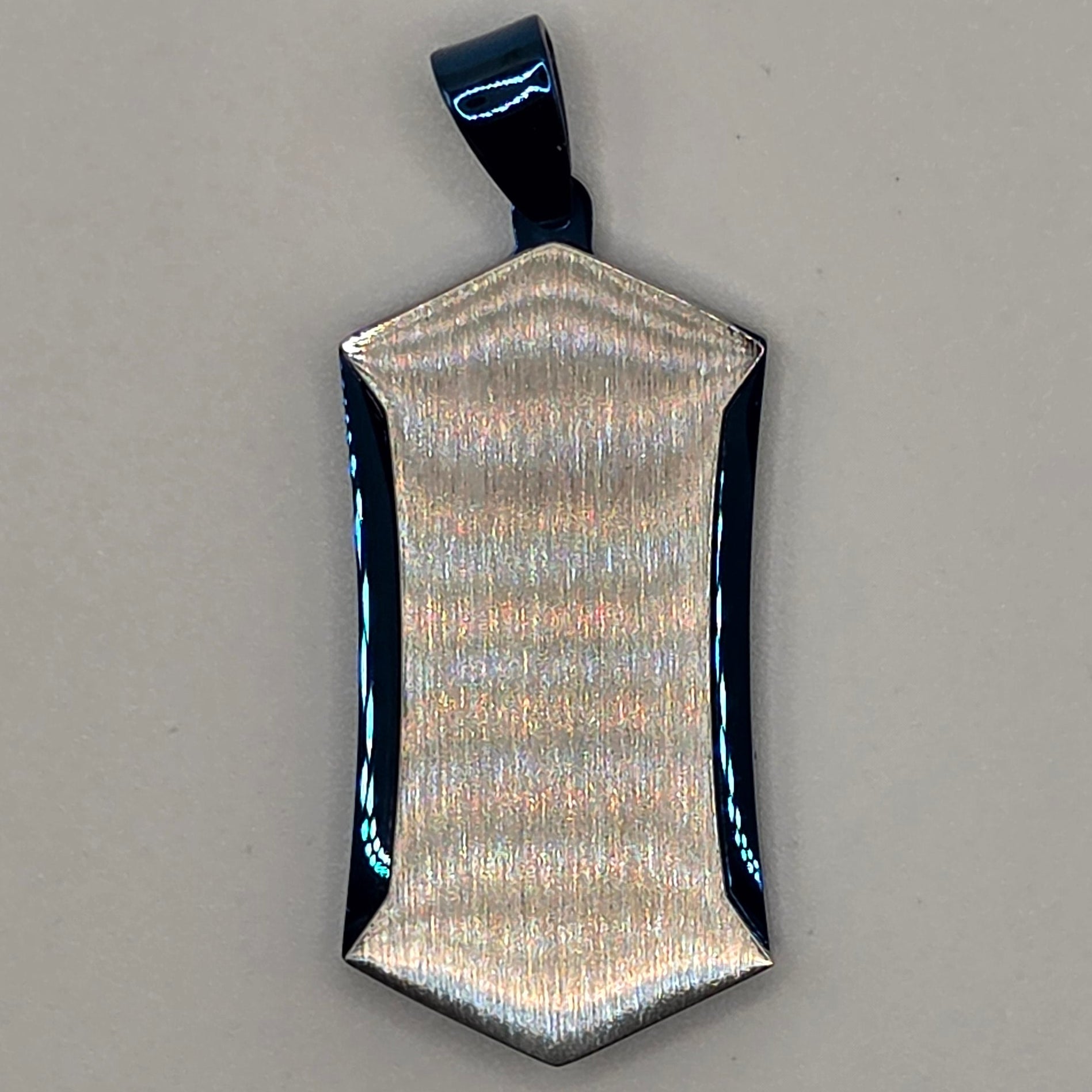 Titan Crest Tag